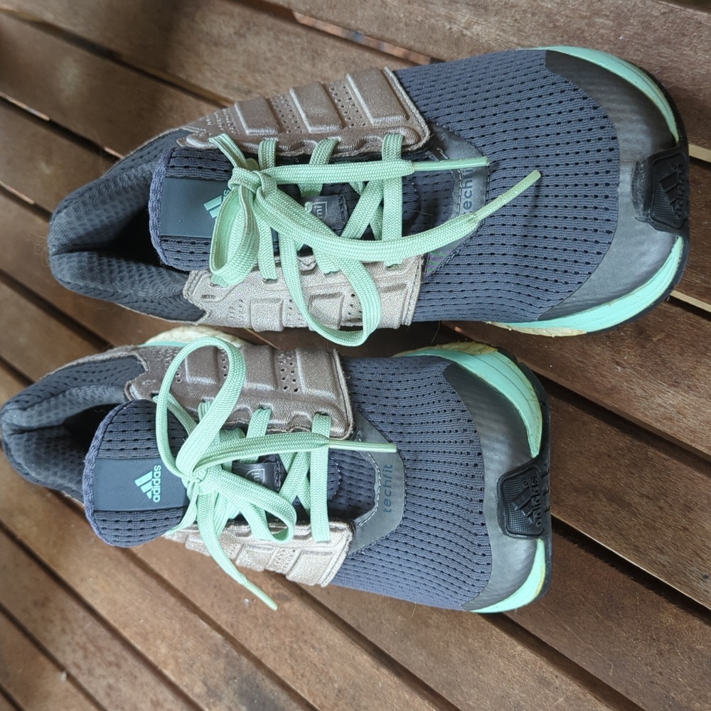 Women's size 9 Adidas Supernova Boost running shoes in grey and mint green